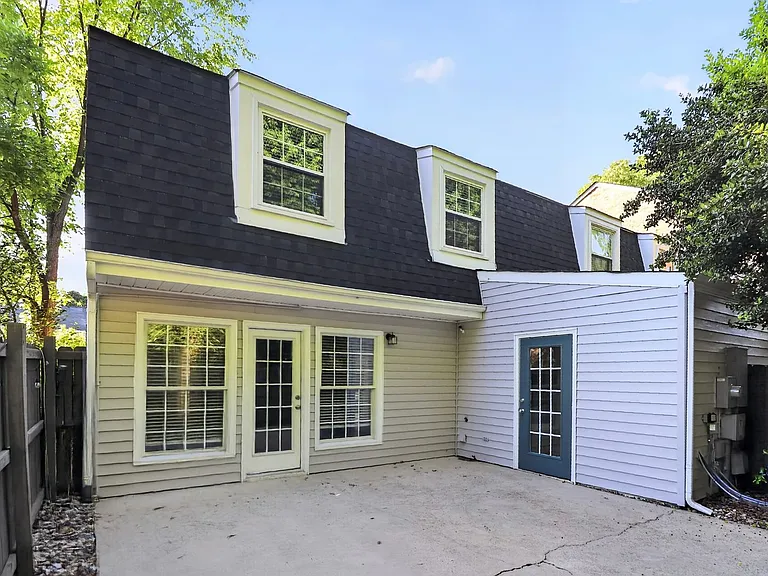 1819 Sabrina Ct — Photo 28