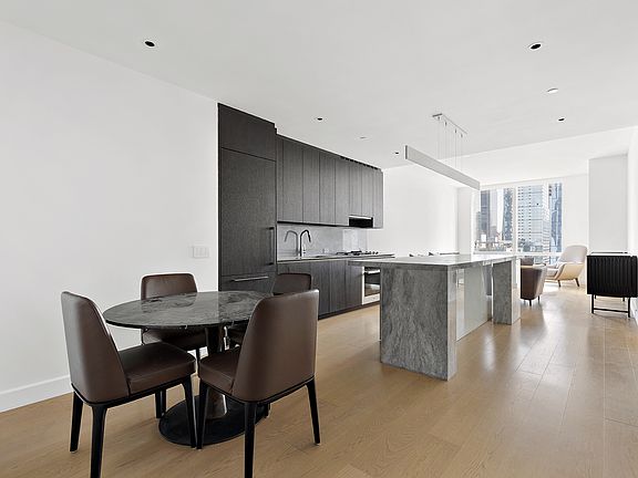 3rd image of 15 Hudson Yards APT 24J