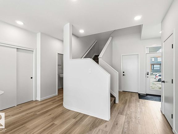 3rd image of 22522 83a Ave NW