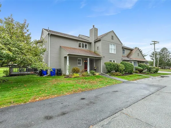 58 Needle Grv #A, North Providence, RI 02904
