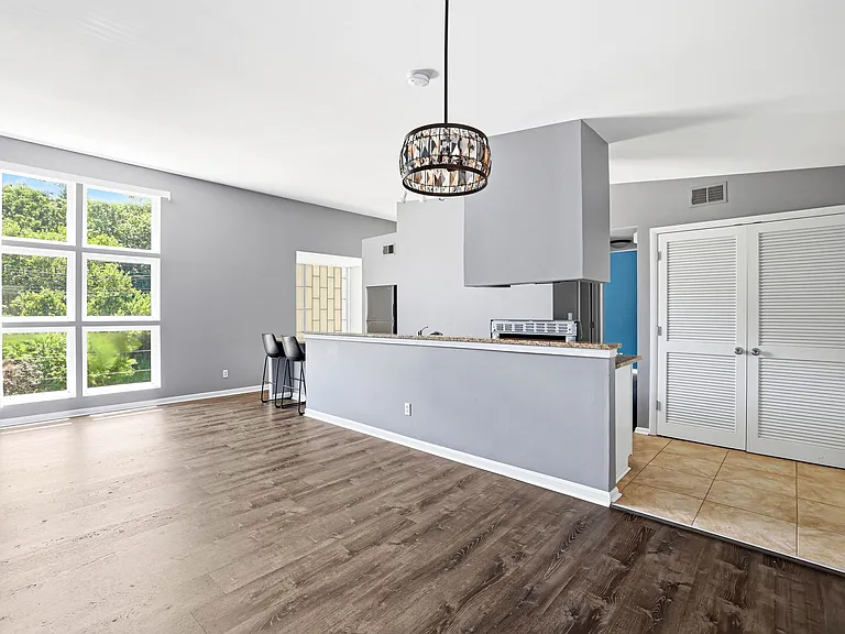 2745 Grinstead Dr #208 — Photo 12