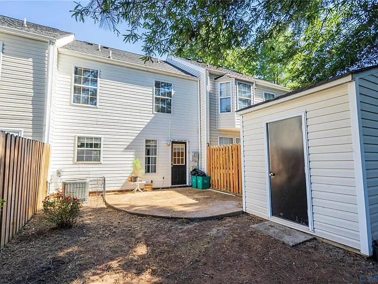 1814 Timberly Waye — Photo 31