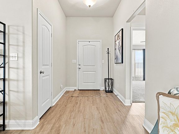 3rd image of 7451 104th St