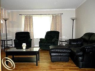 4th image of 9293 Tavistock Dr