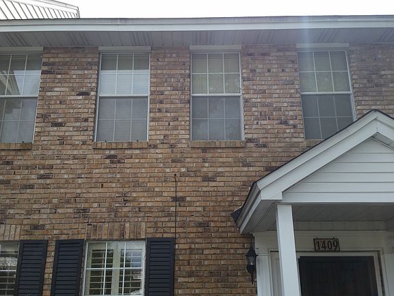 2nd image of 1409 Lemhurst Dr