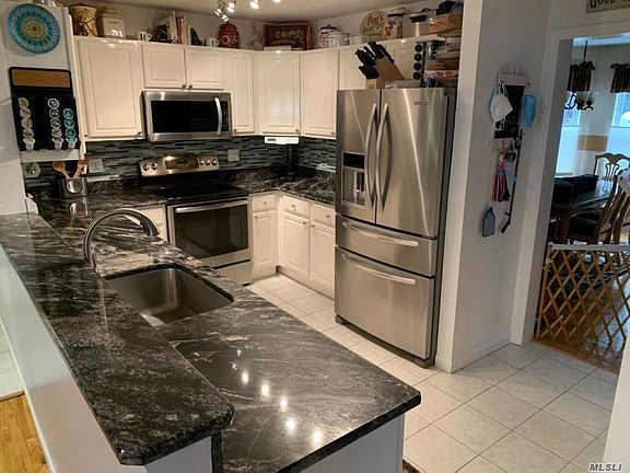 3rd image of 505 Birch Hollow Dr