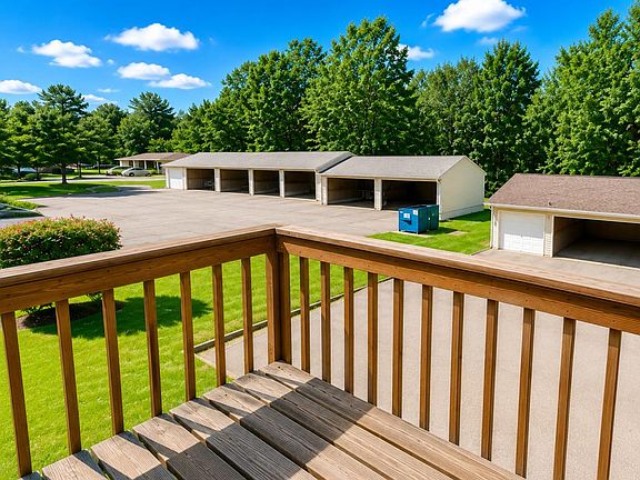 5th image of 6402 Saint Andrews Dr APT 3