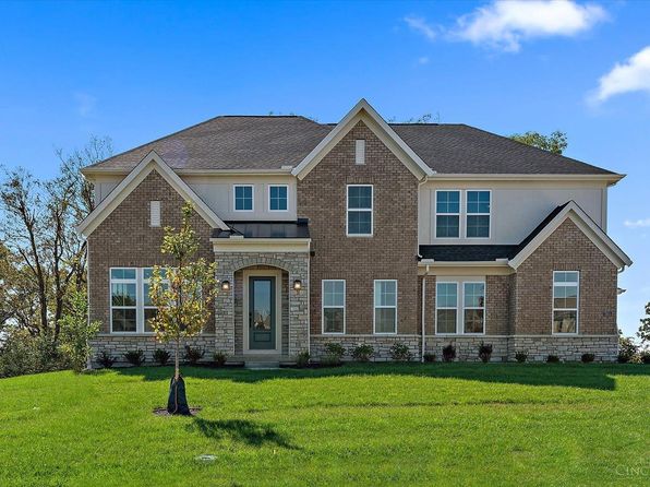 7511 Donegal Dr, Miami Township, OH 45233