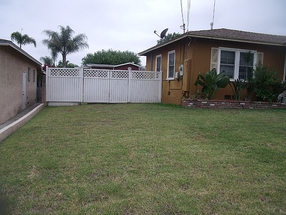 3rd image of 13870 Reis St