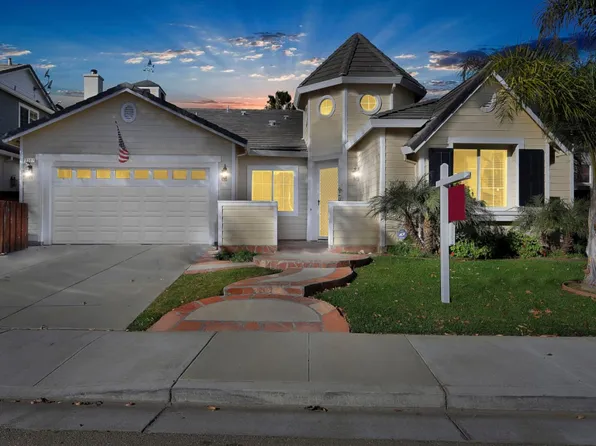 2307 Lighthouse Cir, Tracy, CA 95304