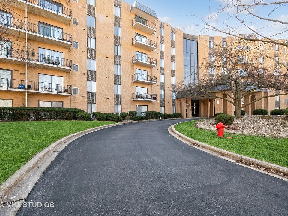 1st image of 900 W Sunset Dr APT 304