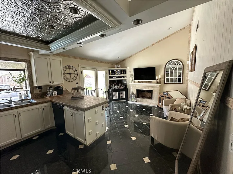 11296 Heathcliff Dr — Photo 5
