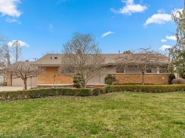 940 S Gulley Rd, Dearborn Heights, MI 48125