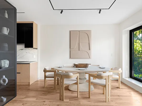 924 Lafayette Ave APT 3, Brooklyn, NY 11221