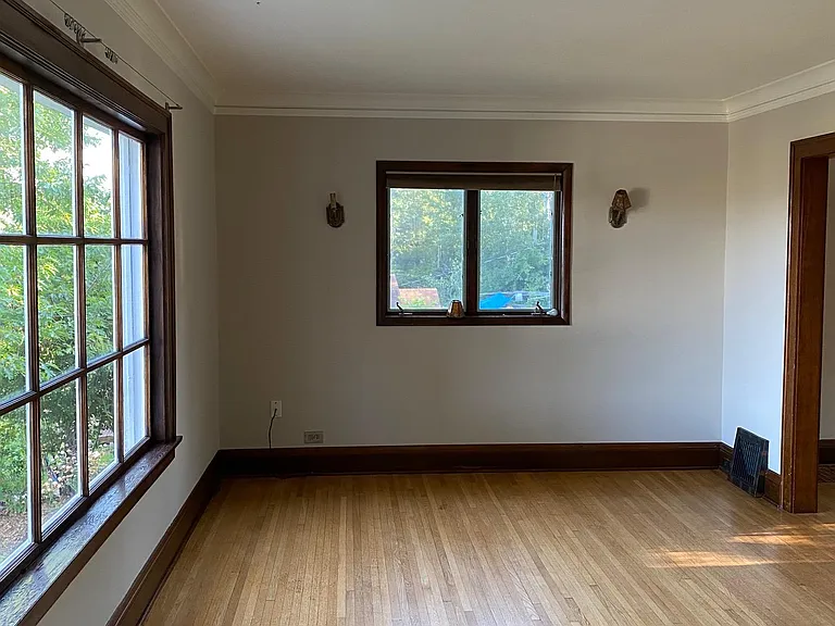 1425 Belmont Rd — Photo 5