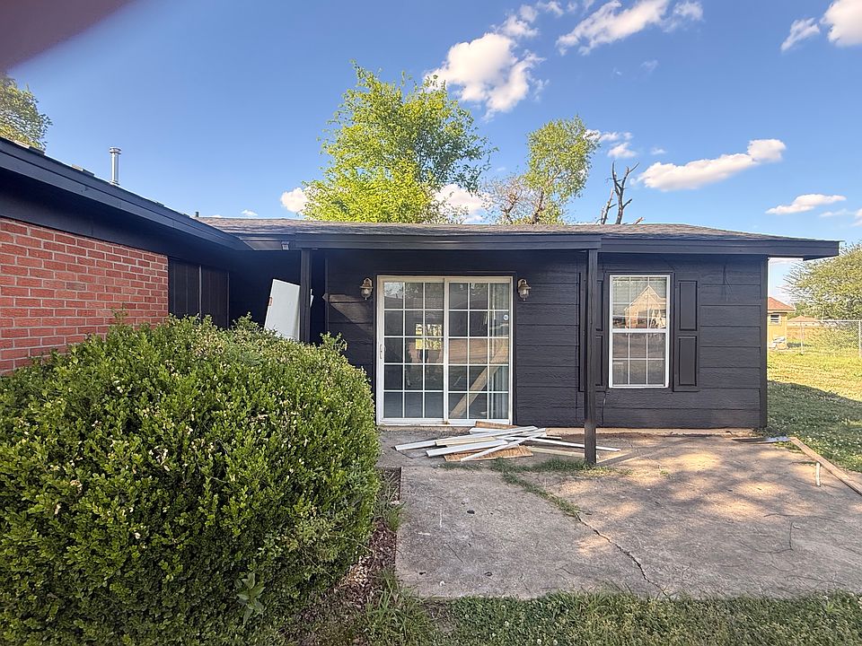 2nd image of 1703 Northview Dr