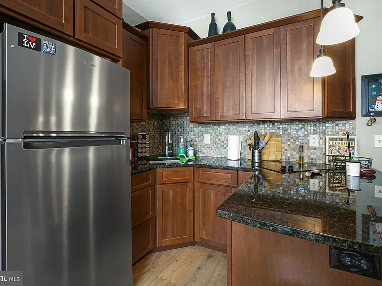 1324 Locust St #1418 — Photo 4