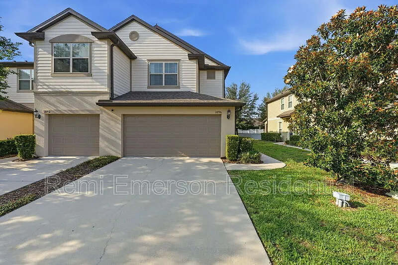 3 bed, 2.5 bath, 1760 sqft, $2,495 — Photo 1