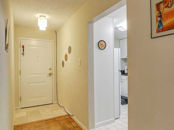5th image of 4601 N Park Ave APT 9-J