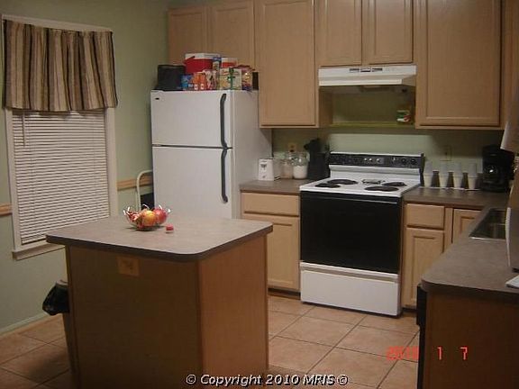 2nd image of 306 Dundee Pl
