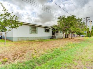 315 W 3rd St, Post, TX 79356