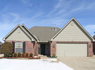 2012 E Princeton St, Broken Arrow, OK 74012