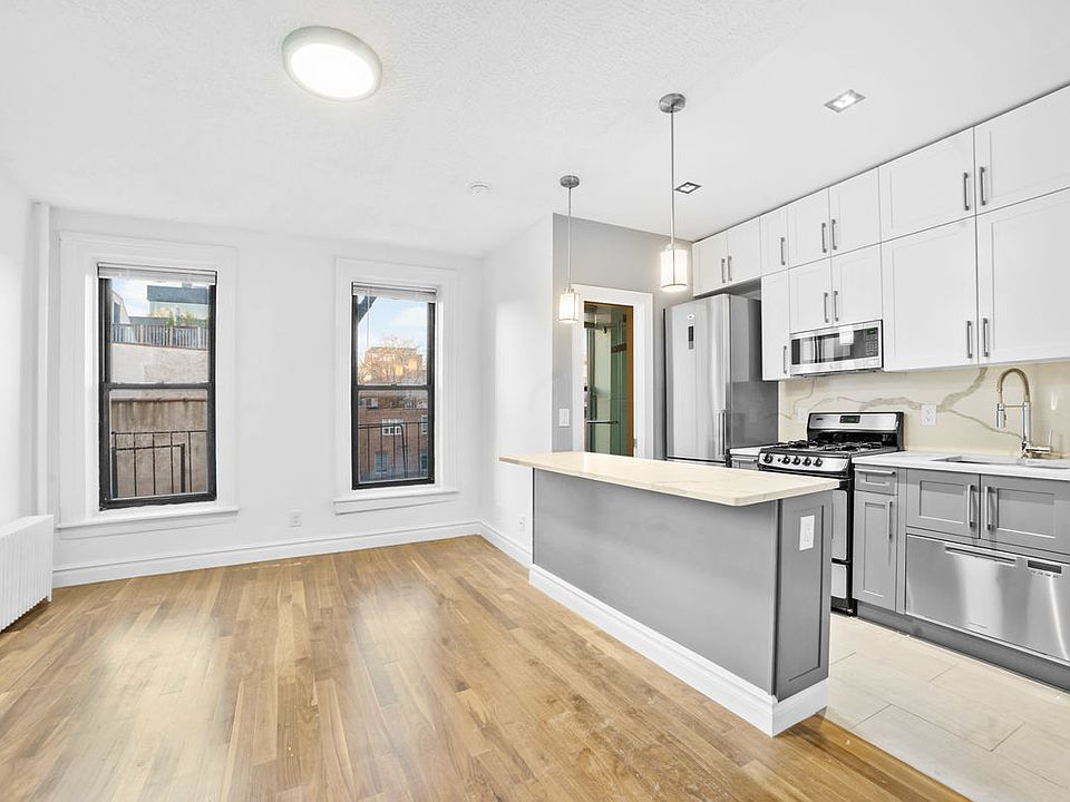 1st image of 160 Smith St #3G