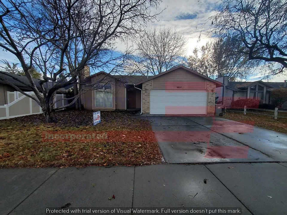 8857 W Lancelot St