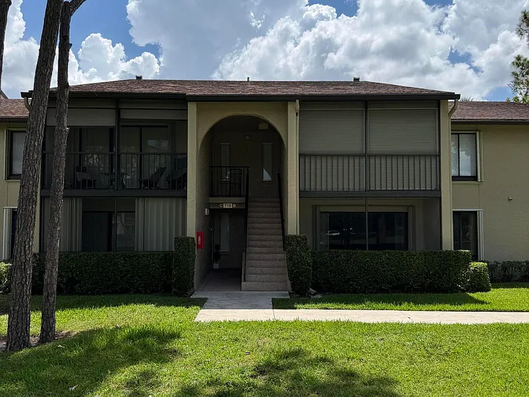 718 Sunny Pine Way #B1 — Photo 1