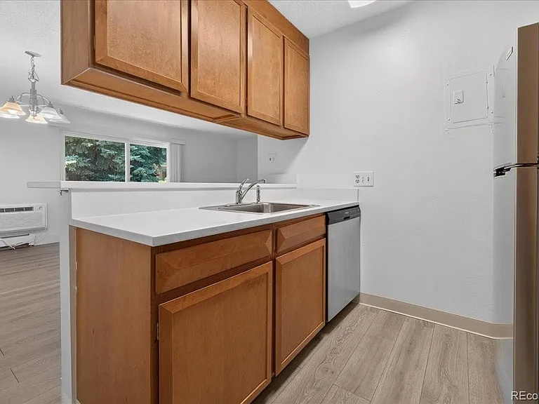 2150 S Vaughn Way #202D — Photo 13
