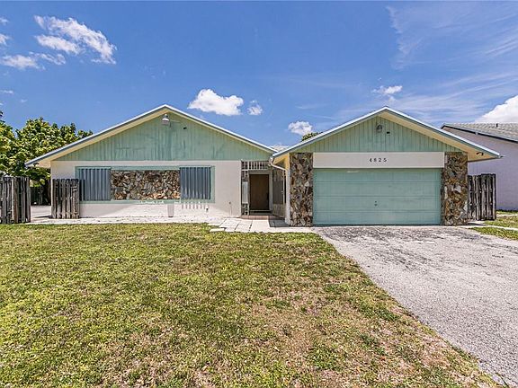 3rd image of 4825 NW 91st Terrace