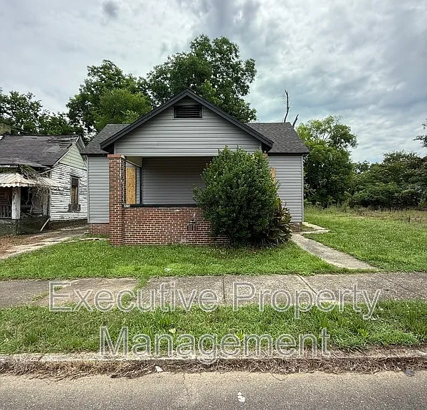315 Avenue U — Photo 1