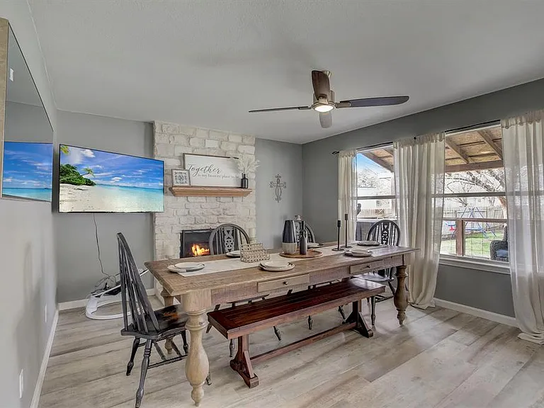 1417 Deer Ledge Trl — Photo 4