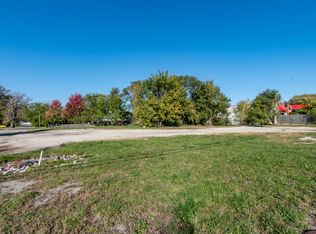 10038 W Beach Rd, Waukegan, IL 60087