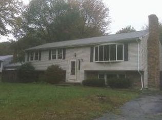 91 E Vanston Rd, Stoughton, MA 02072