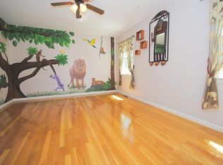 163 R Micajah Pond Rd, Plymouth, MA 02360