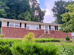 168 Leinbach Rd, Rossville, GA 30741