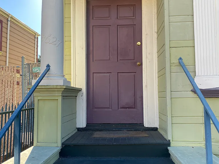 4627 Shattuck Ave #B — Photo 2