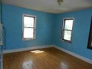 3rd image of 616 Penn Ave N
