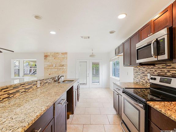 3rd image of 6314 Marrogot Run St