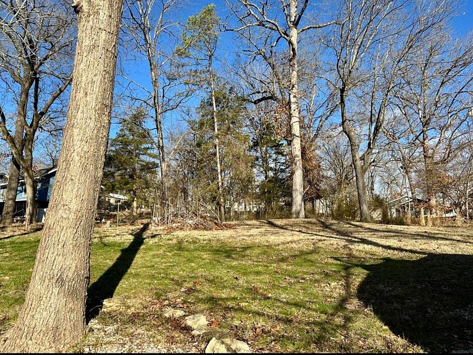 2nd image of 155 Benton Avenue