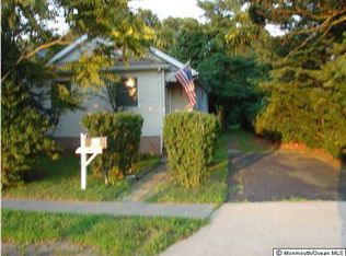 664 Palmer Ave, Middletown, NJ 07748