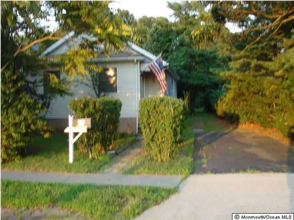 664 Palmer Ave, Middletown, NJ 07748