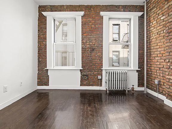 4th image of 104 Forsyth St APT 21