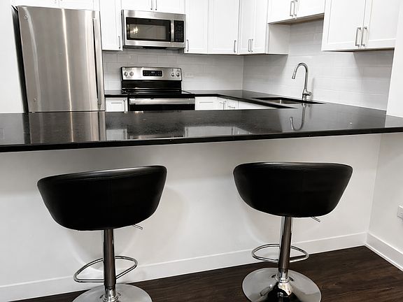 5th image of 801 N McLean Blvd APT 118
