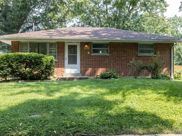 1109 Walker Ave, Saint Louis, MO 63138