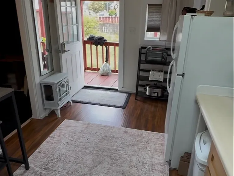 551 W Hawthorne St #3 — Photo 6