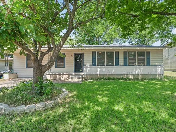 1307 N 66th St, Waco, TX 76710