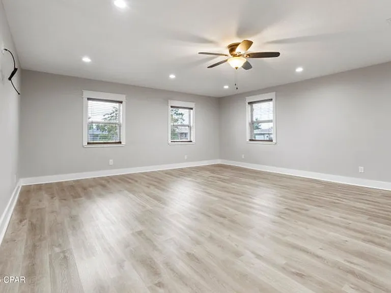248 Sukoshi Dr — Photo 12