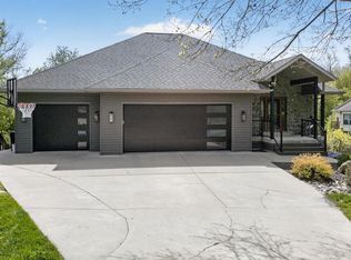 801 Nordic View, Mount Horeb, WI 53572
